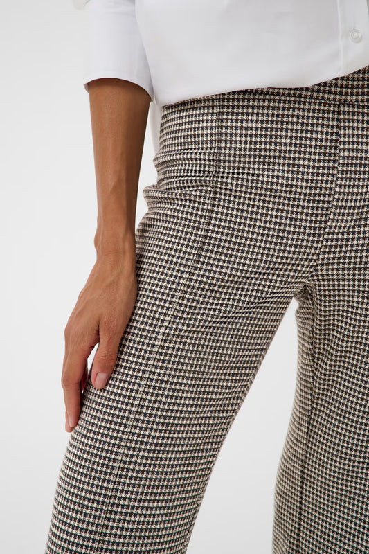 Part Two Pontas Pant