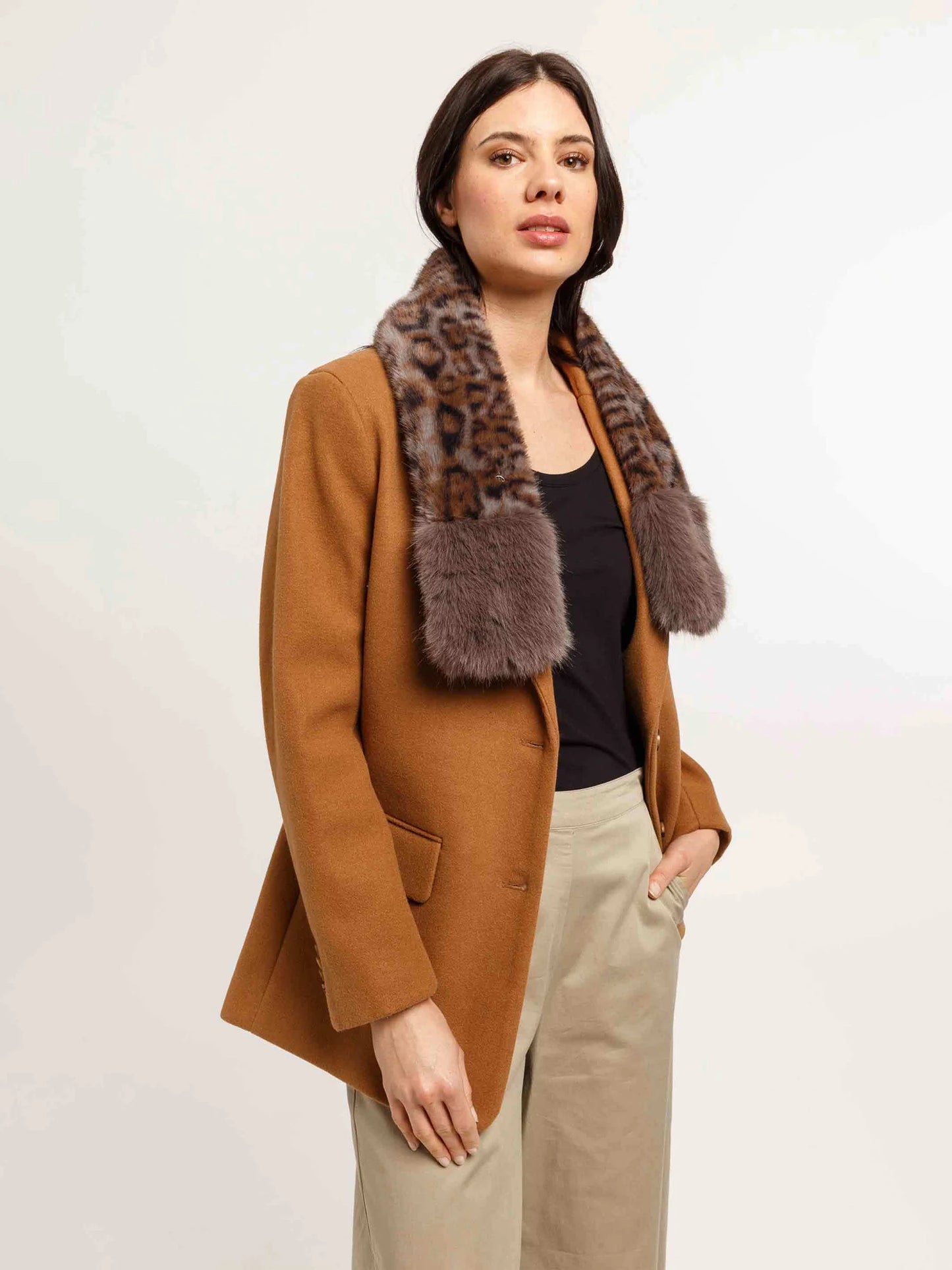 Lovenich Leopard Faux Fur Scarf