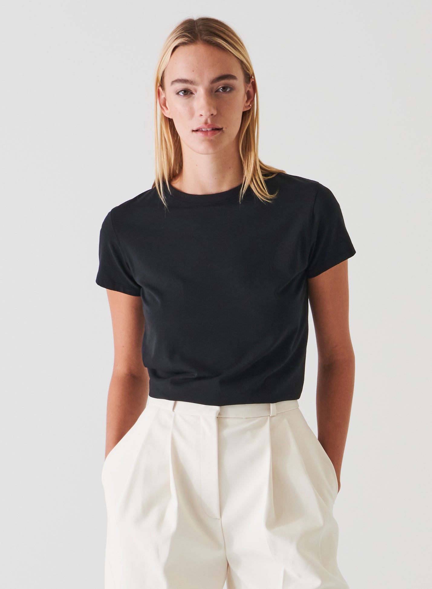 Patrick Assaraf Iconic Fitted Crew T-shirt