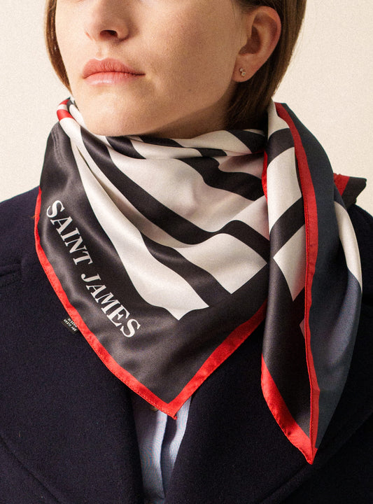 Saint James Carre Coeur Square Scarf