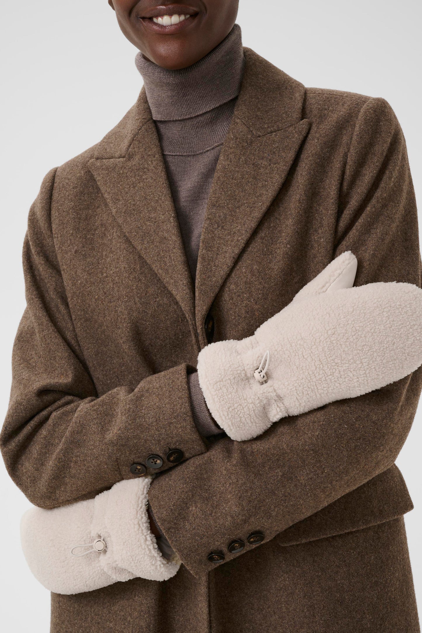 Part Two Saisa Sherpa Mittens