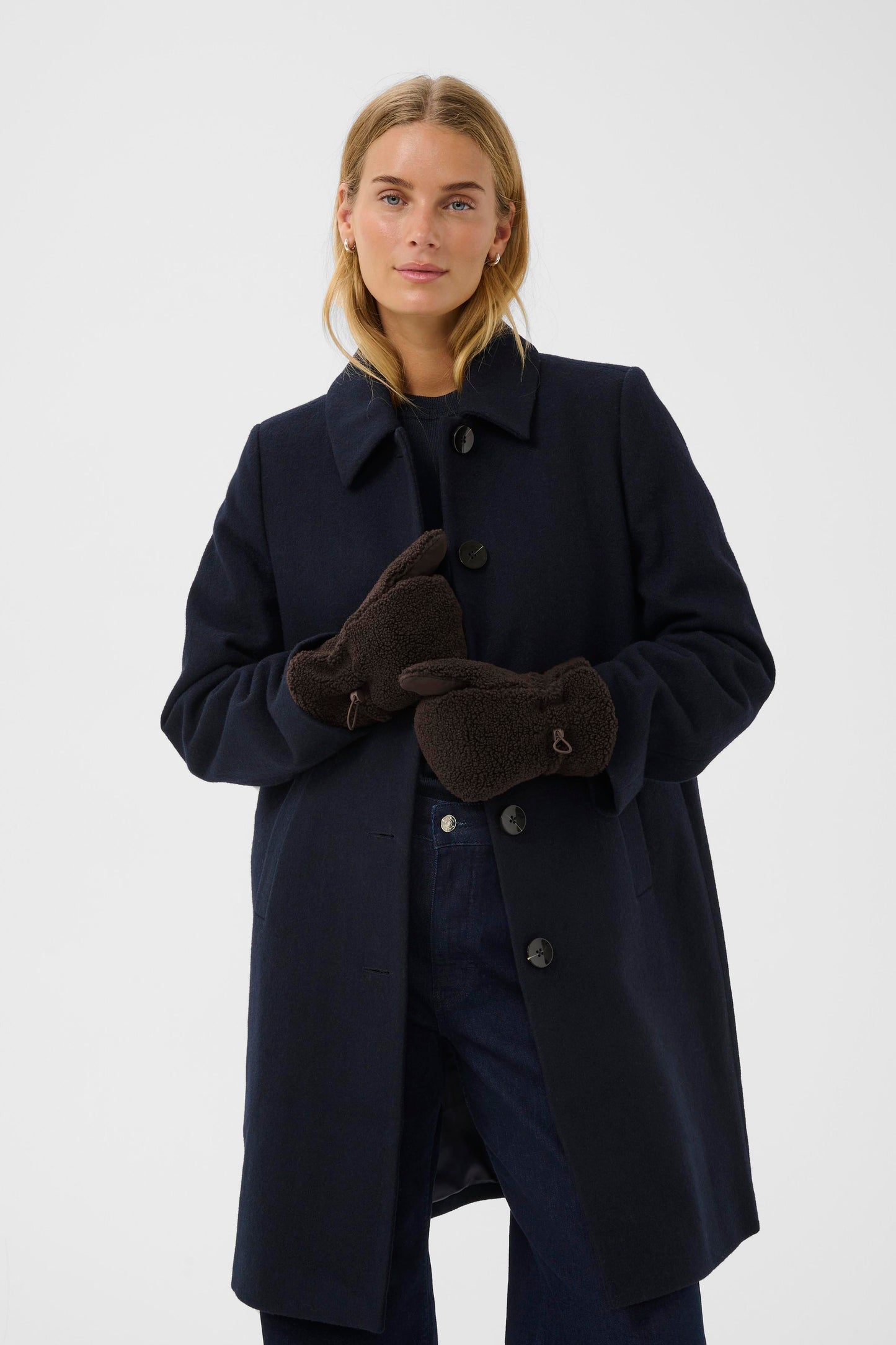 Part Two Saisa Sherpa Mittens