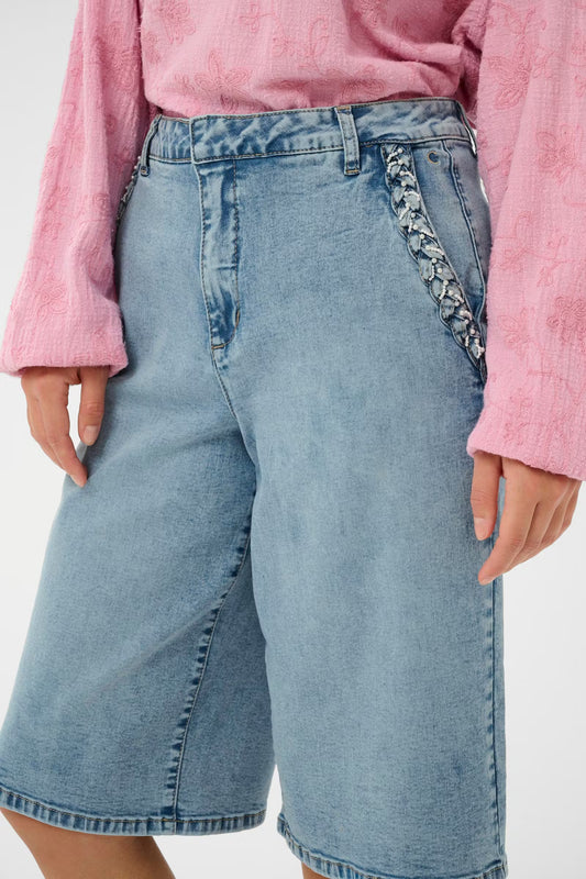 Cream Visti Bermuda Shorts