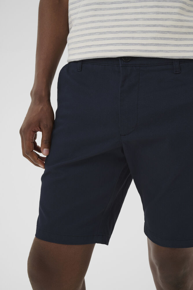 Matinique Thomas Short