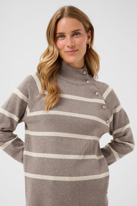 CREAM Dela Button Sweater