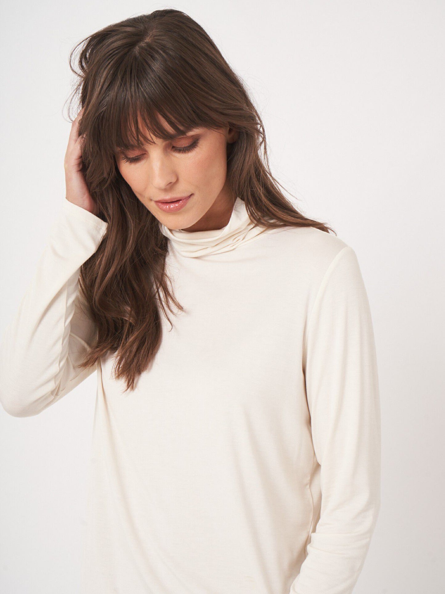 Repeat Light Turtleneck Layer top