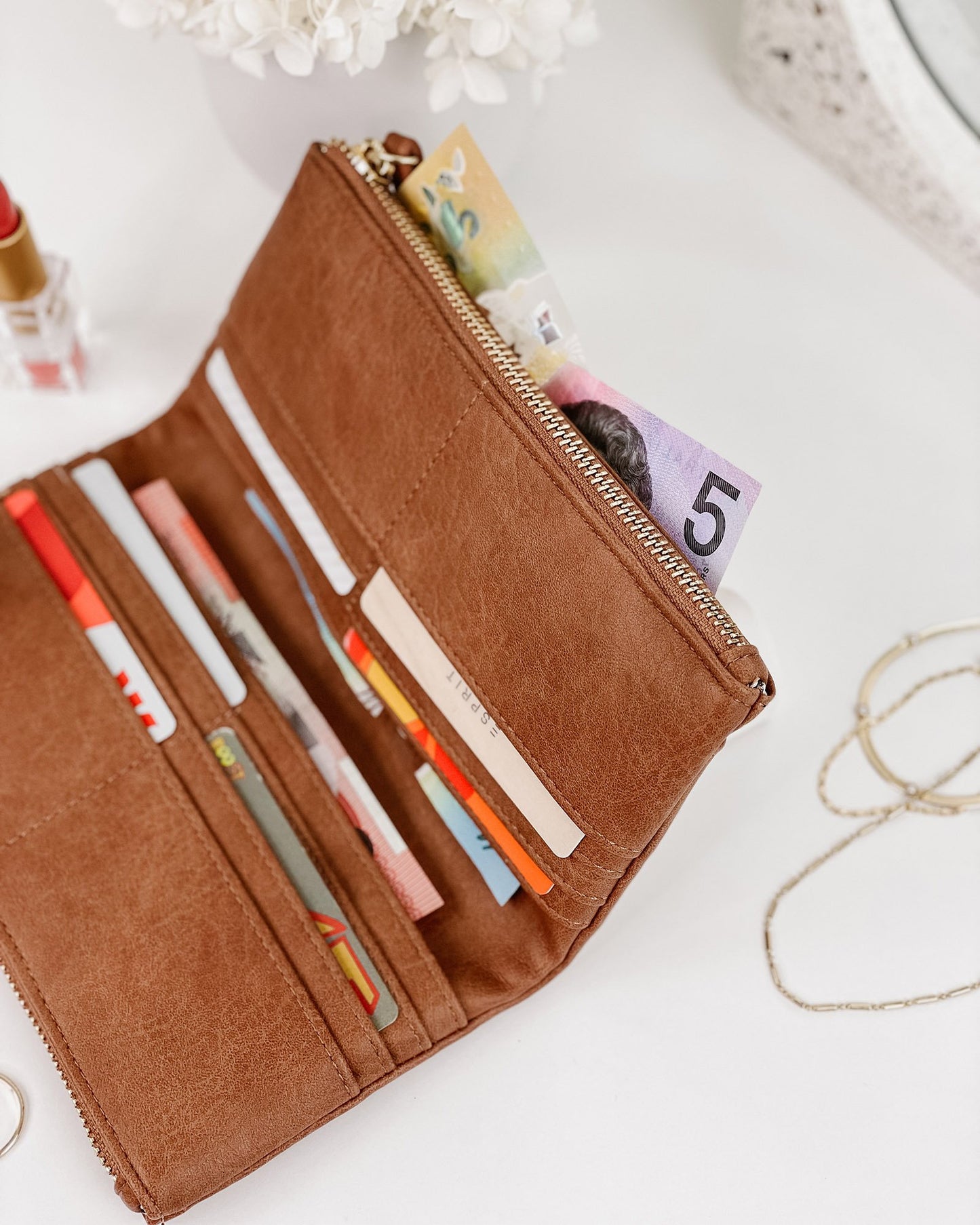 Louenhide Delta Wallet