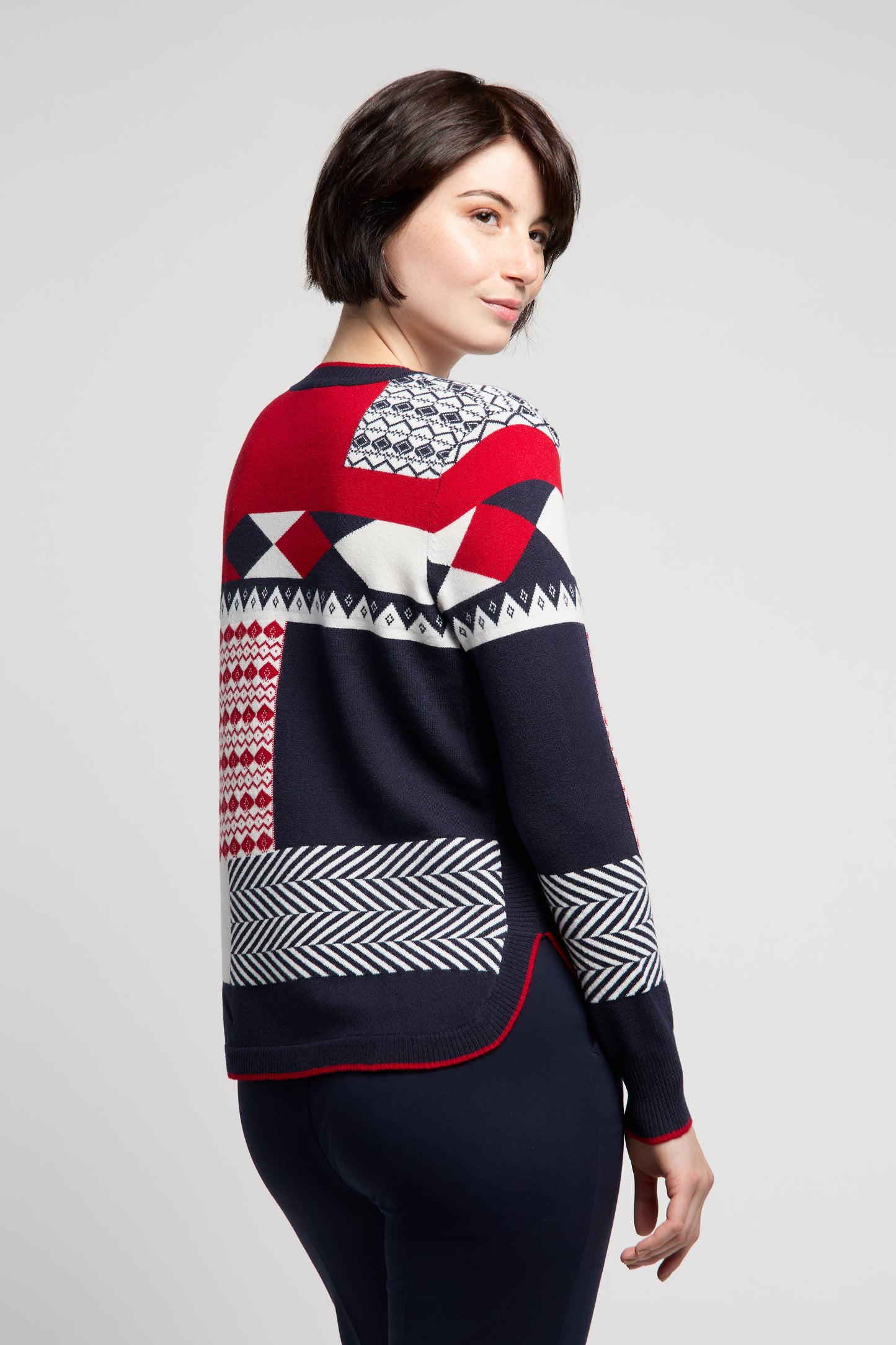 BYLYSE V-Neck Patch Print Sweater