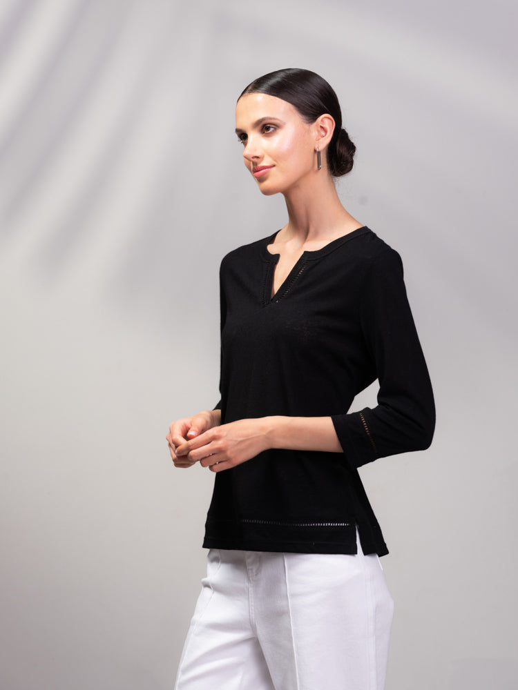 Alison Sheri 3/4 Sleeve V-Neck Top