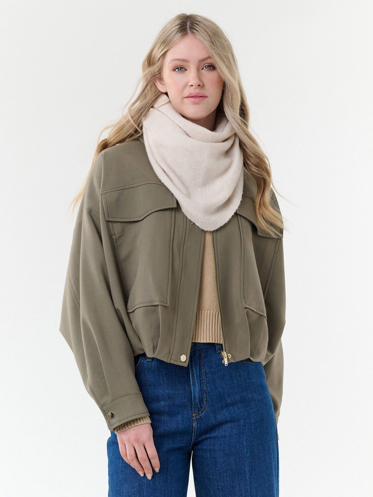 Alicia Scarf