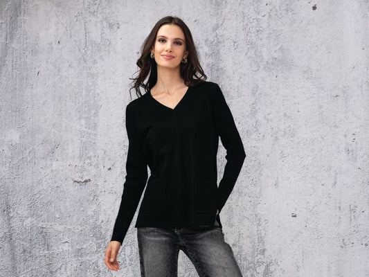 Alison Sheri Pocket Front V-Neck Sweater