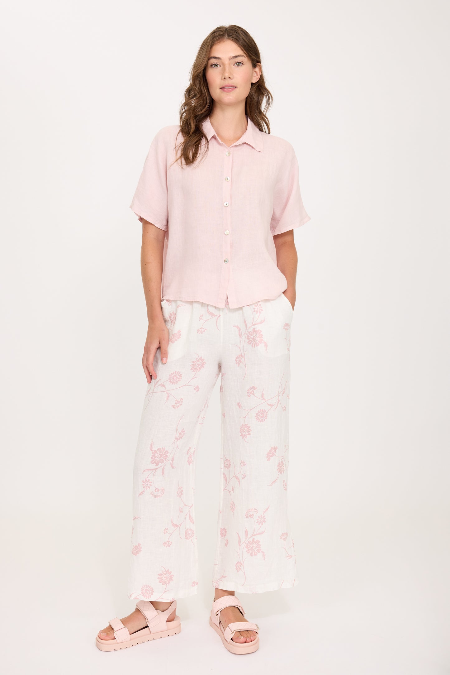 Pistache Short Sleeve Linen Blouse