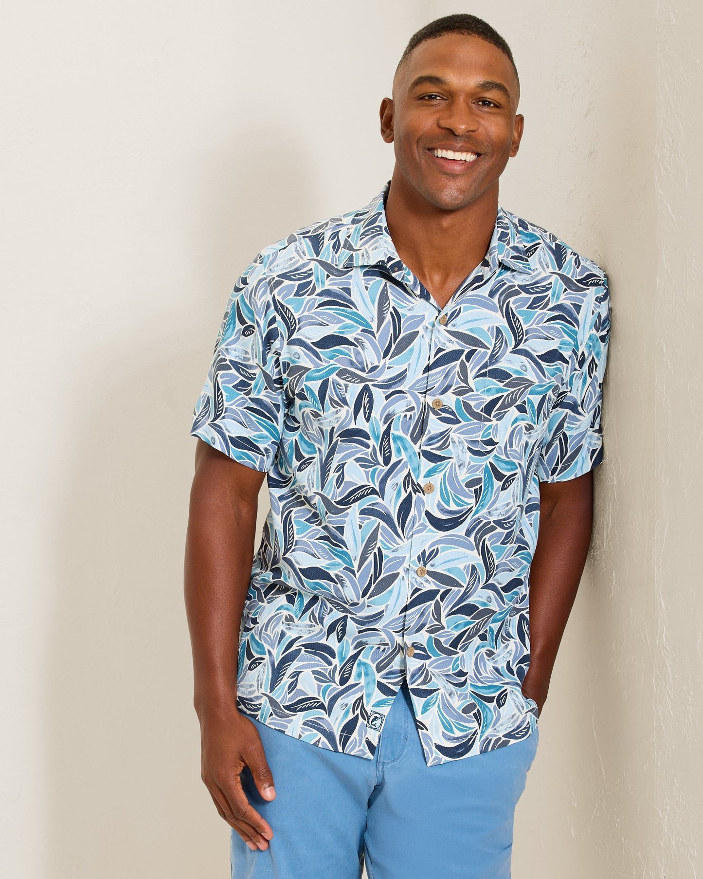 Tommy Bahama Men's Lagoon Leaves Shirt
