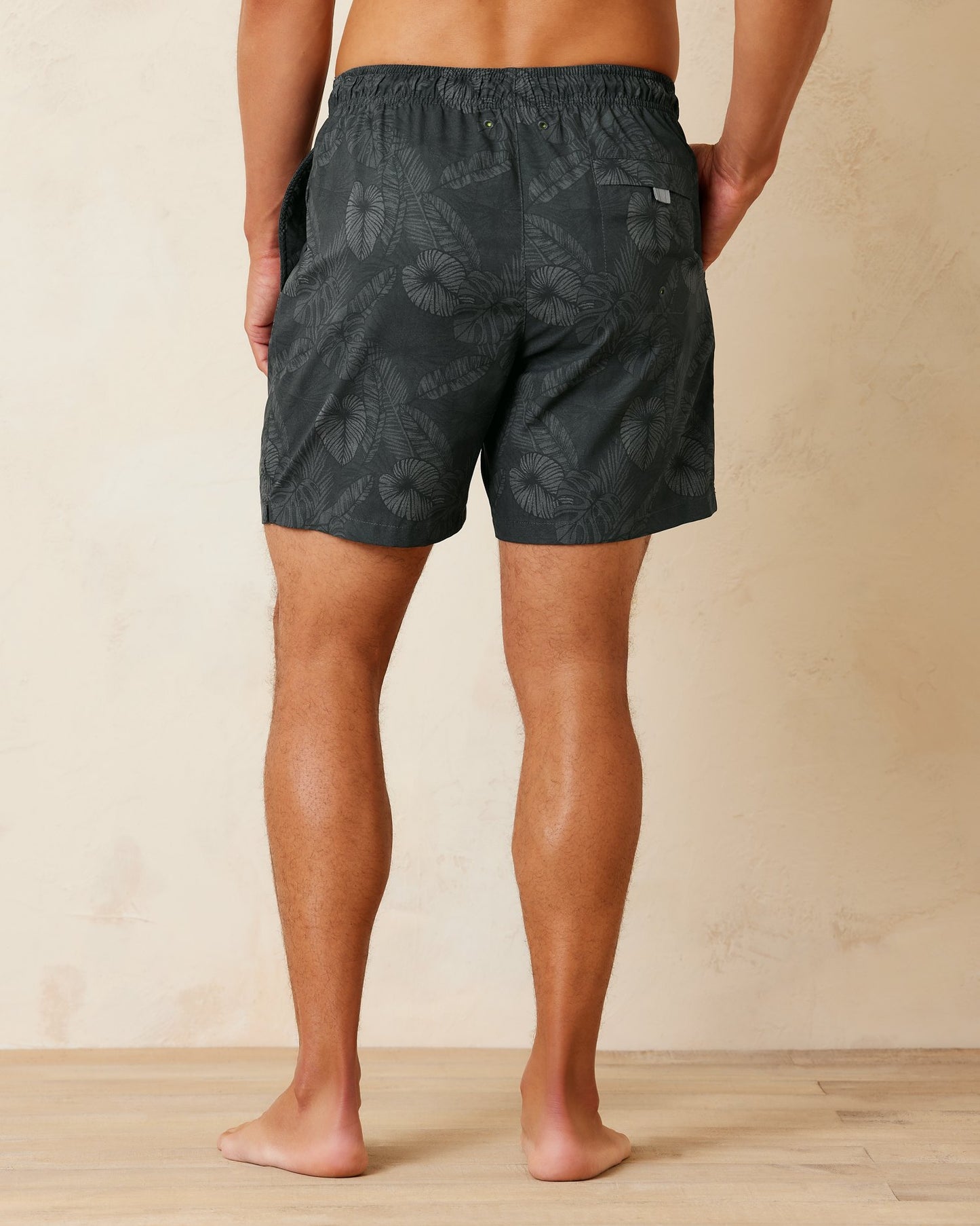 Tommy Bahama Men's Naples Keep It Frondly Swim Trunk