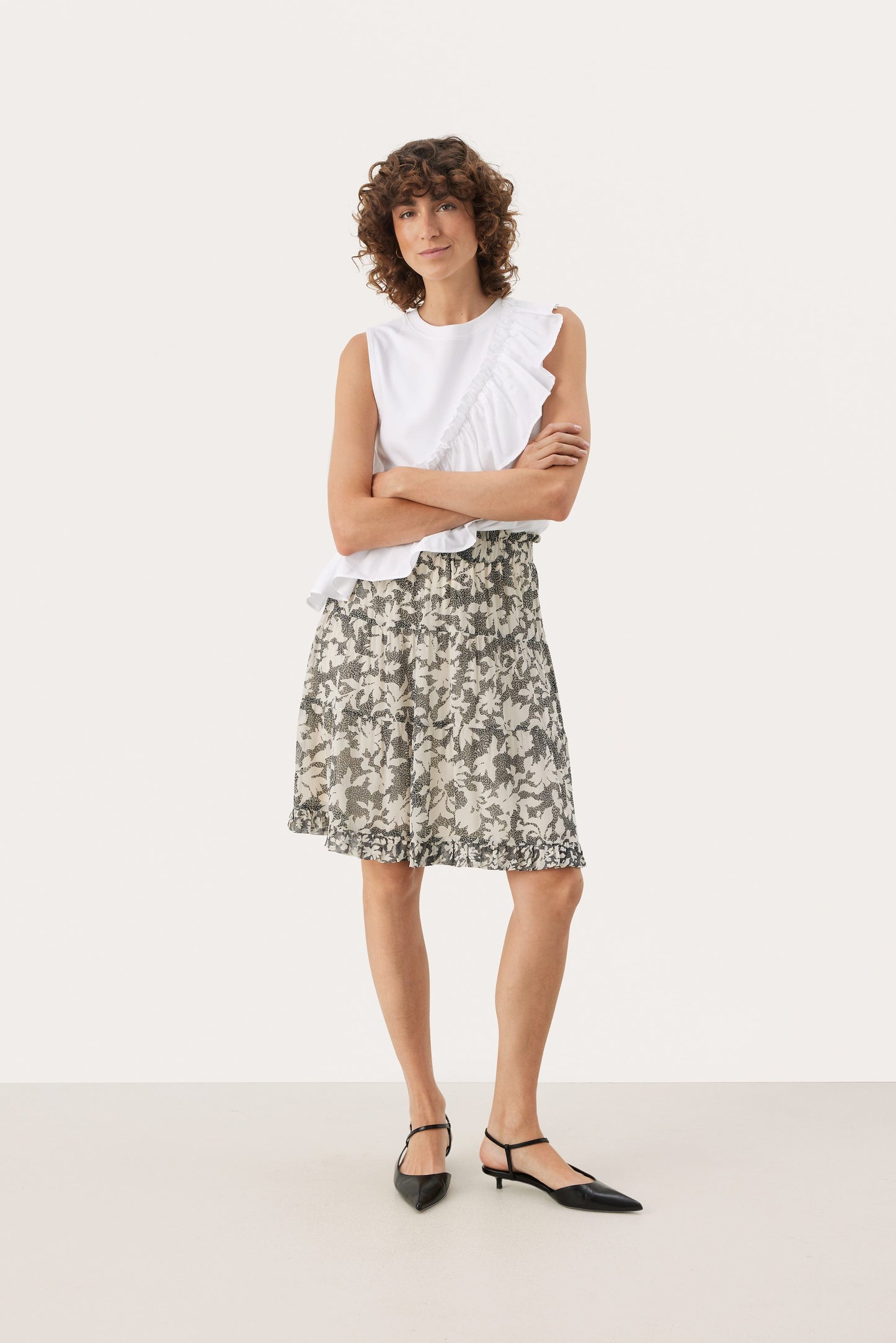 Part Two Julieve Sleeveless Ruffle Blouse