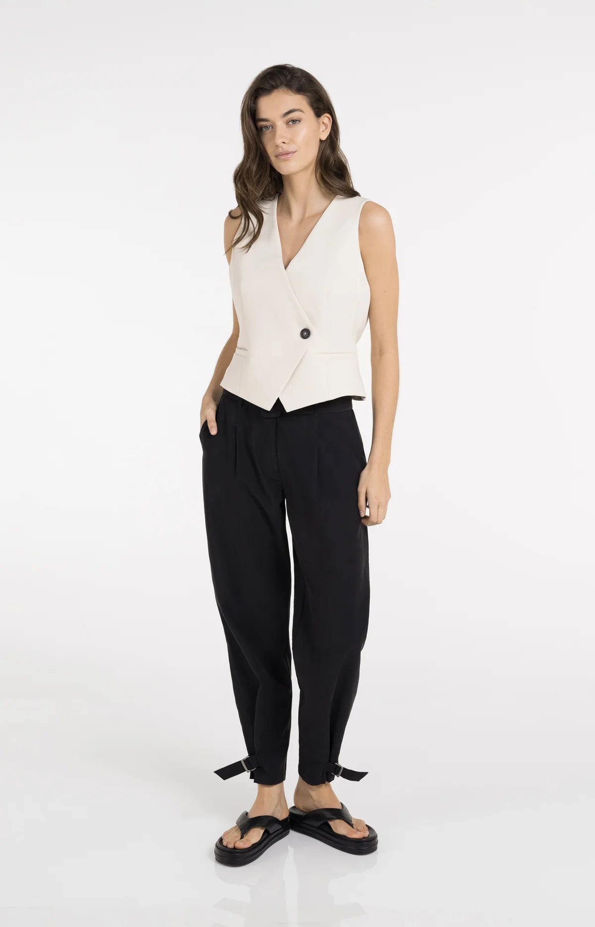 YAYA Asymetical Vest
