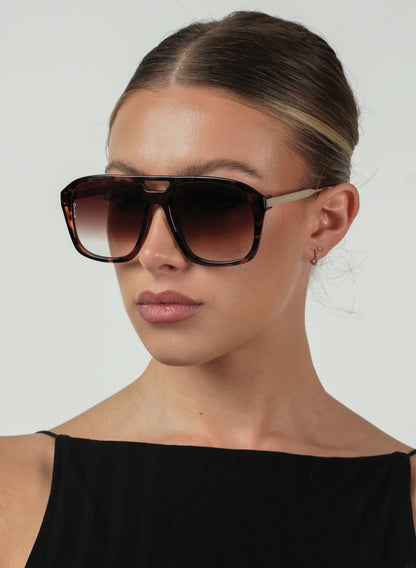 Otra Reina Sunglasses