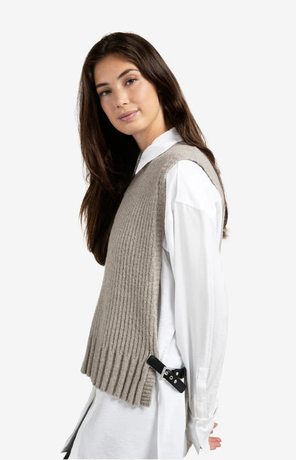 YAYA Ribbed Sleeveless Sweater