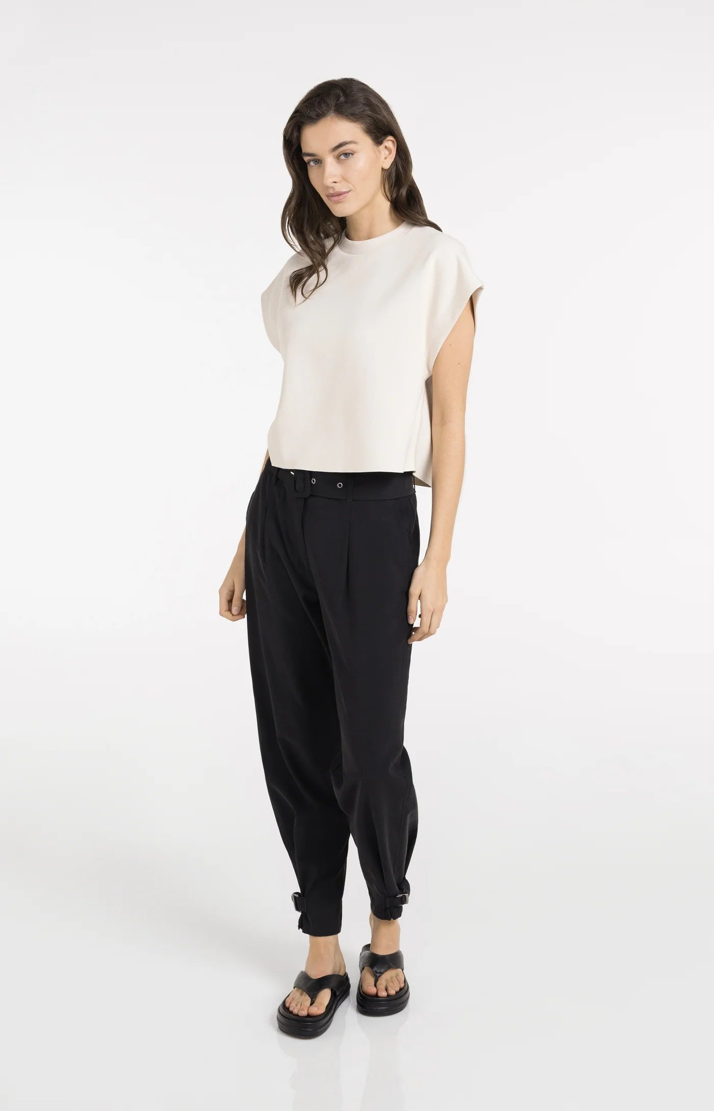 YAYA Sleeveless Sweatshirt