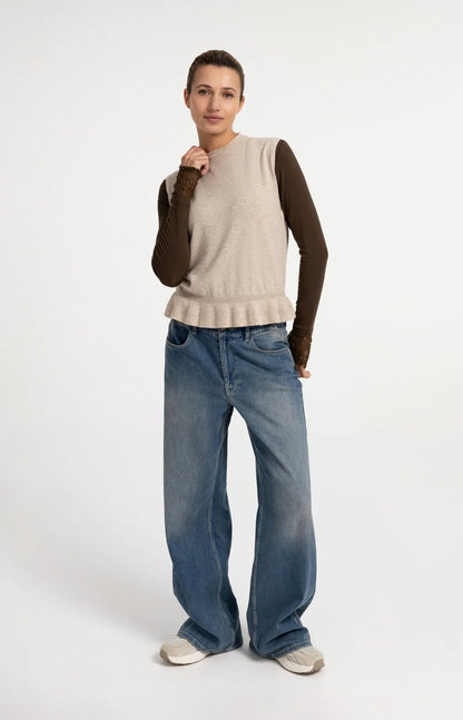 YAYA Sleeveless Sweater with Ruffle Hem