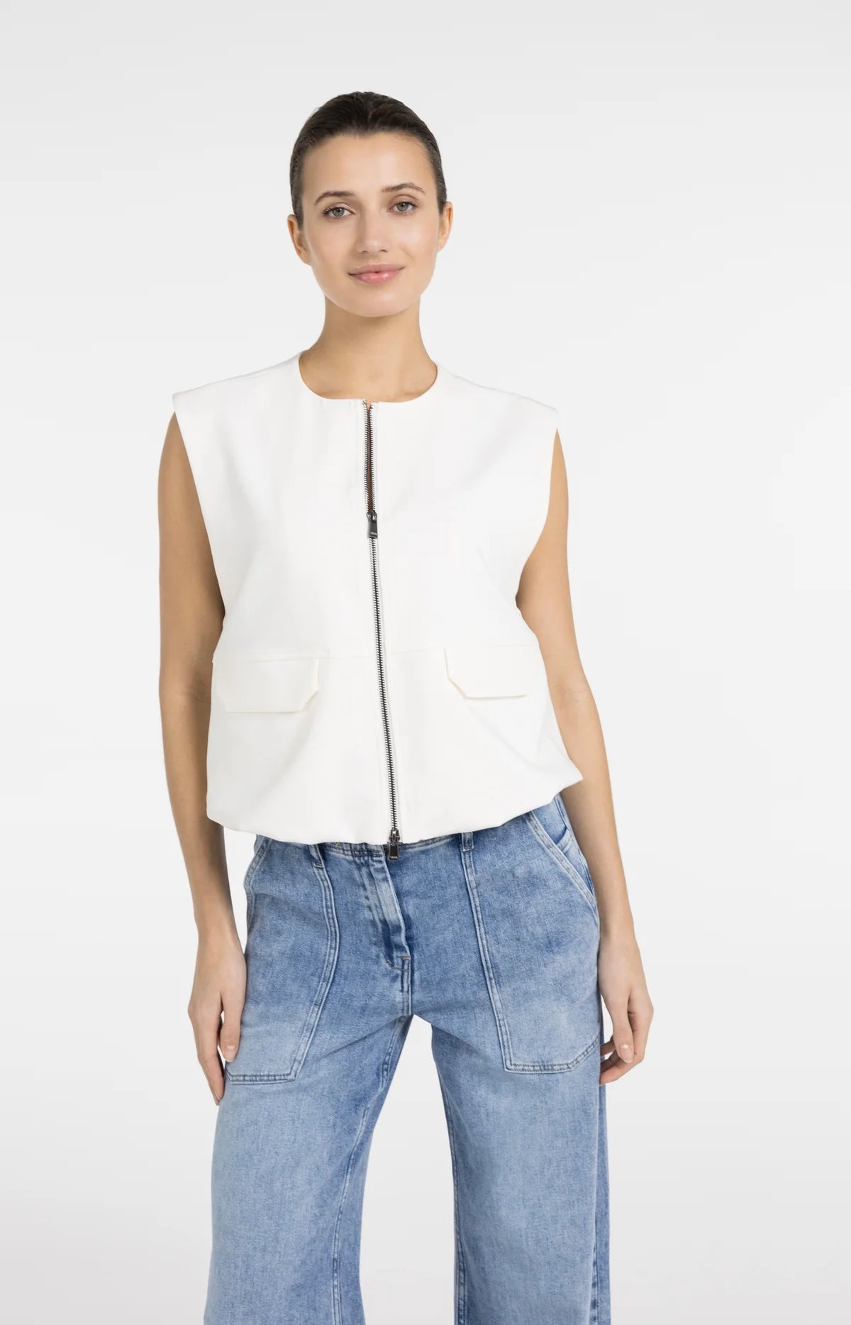YAYA Sleeveless Zip Jacket