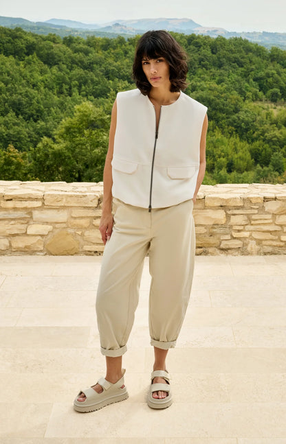 YAYA Sleeveless Zip Jacket
