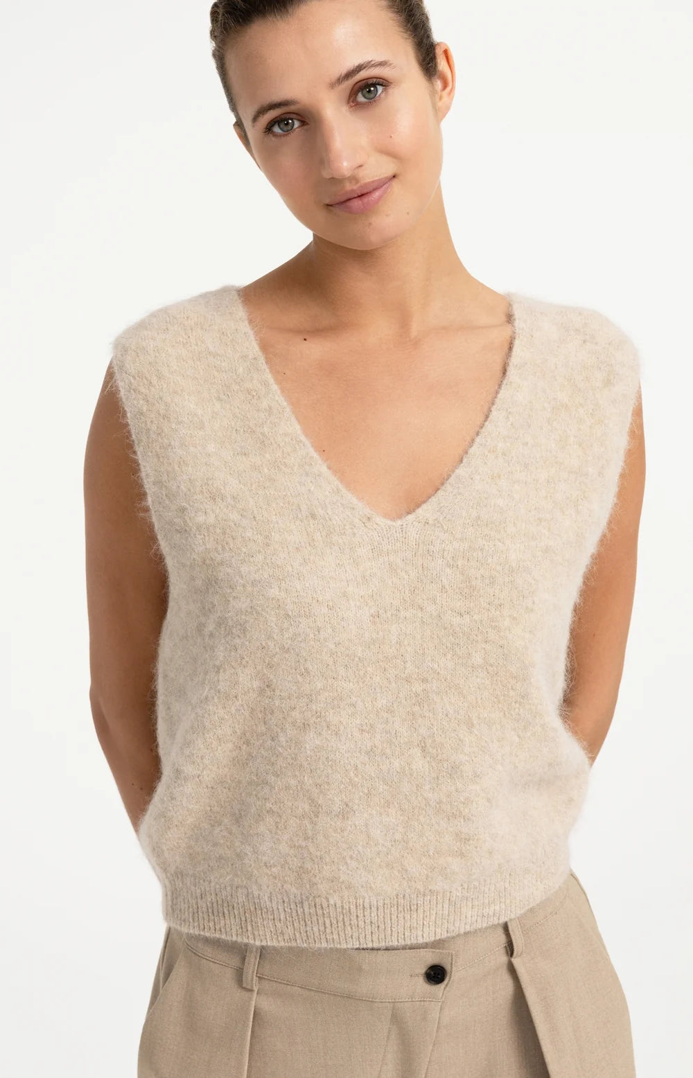 YAYA V-neck Sweater Vest