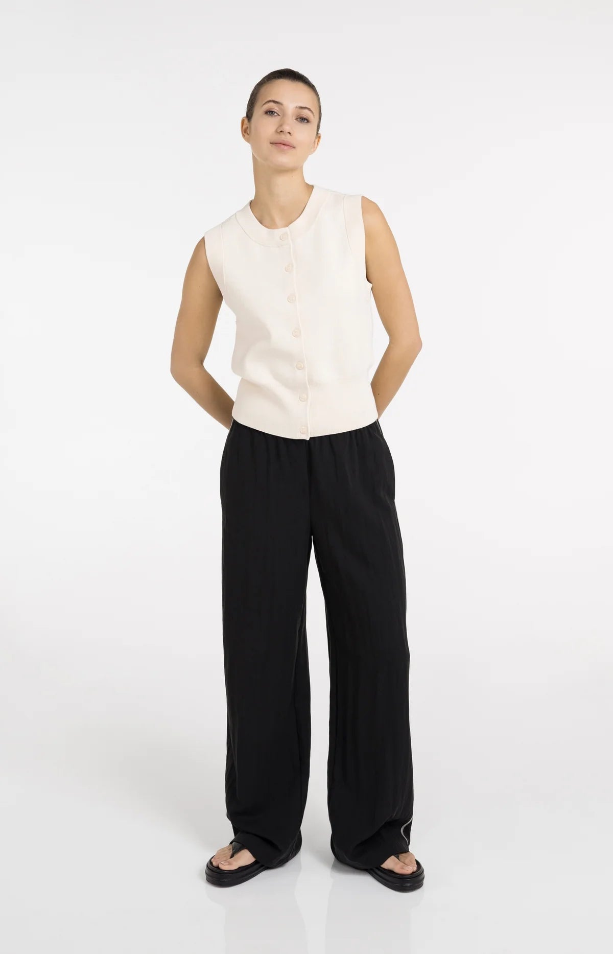 YAYA Woven Pant with Flatlock Detail