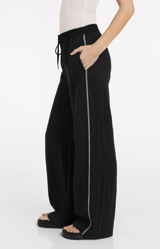 YAYA Woven Pant with Flatlock Detail