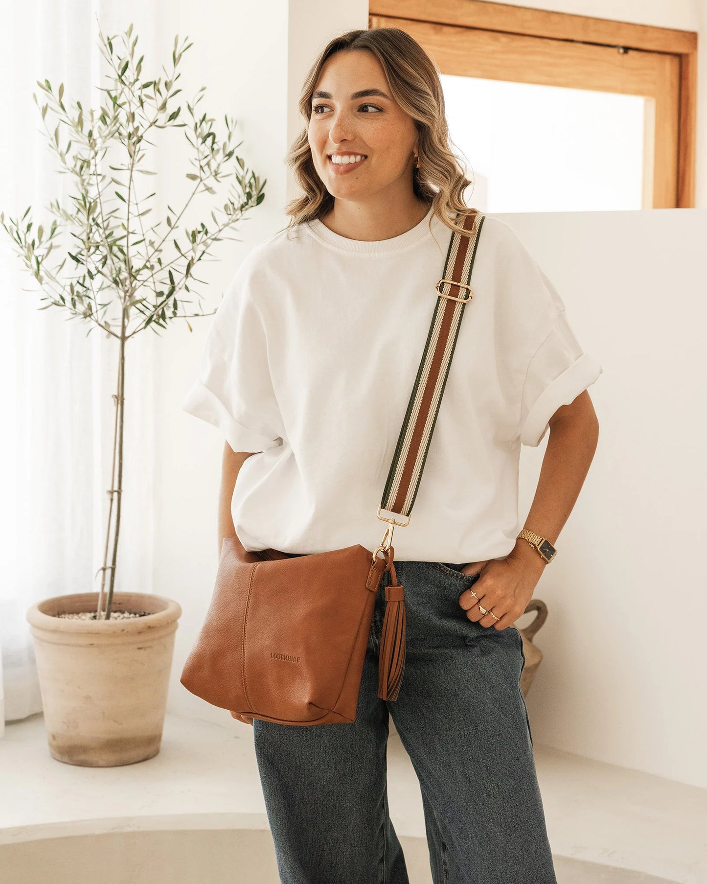 Louenhide Daisy Stripe Crossbody Bag